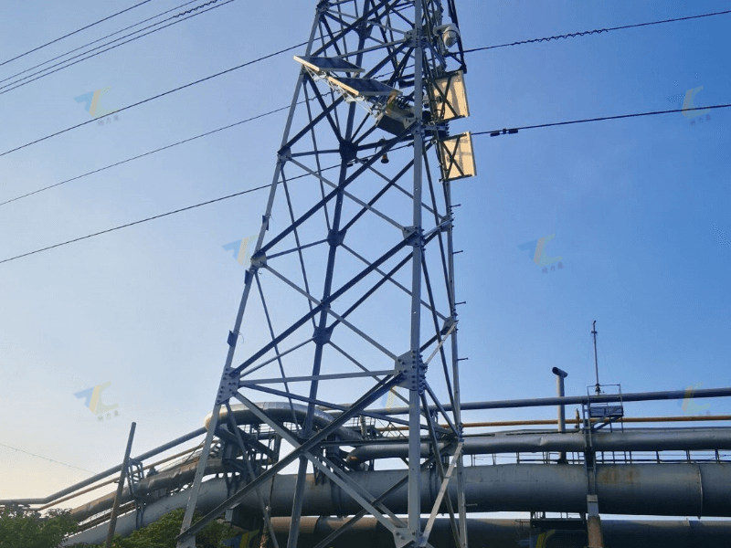 輸電線路防外力破壞激光預(yù)警裝置，主動(dòng)防御誤入高壓線路安全范圍的安全隱患