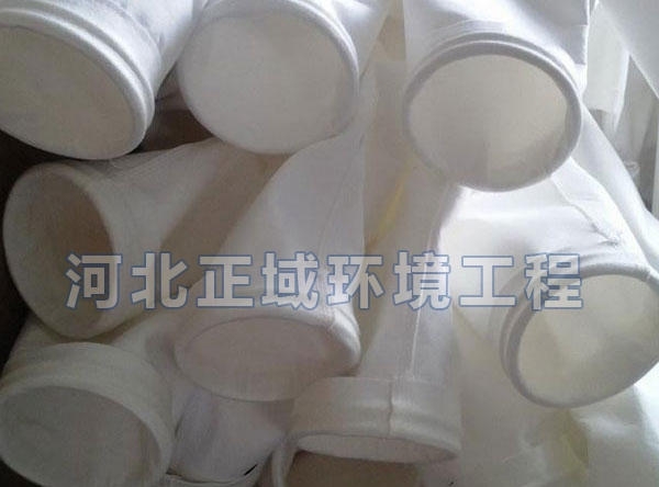 河北泊頭廠家直銷(xiāo) 正域易清灰滌綸針刺氈除塵布袋性能