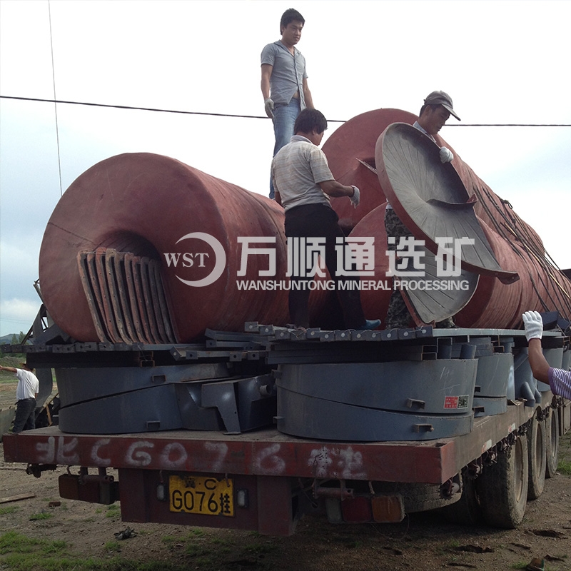 江西石城專業(yè)生產(chǎn)選礦螺旋溜槽，鈦鐵煤泥尾礦溜槽，鉛鋅硫鐵白鎢溜槽