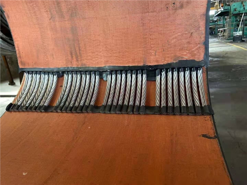 塔式抽油機(jī)皮帶   鋼絲繩芯抽油機(jī)皮帶