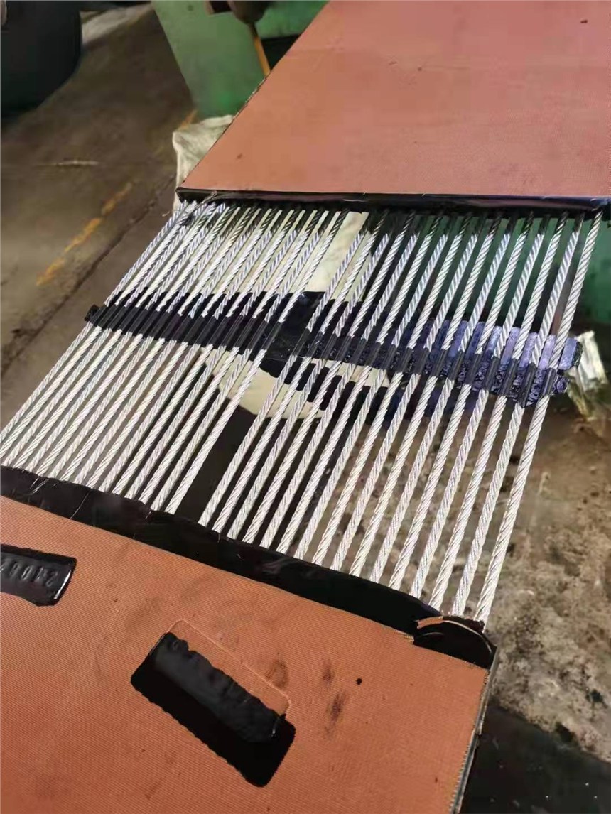 磕頭機(jī)皮帶   鋼絲繩芯抽油機(jī)皮帶