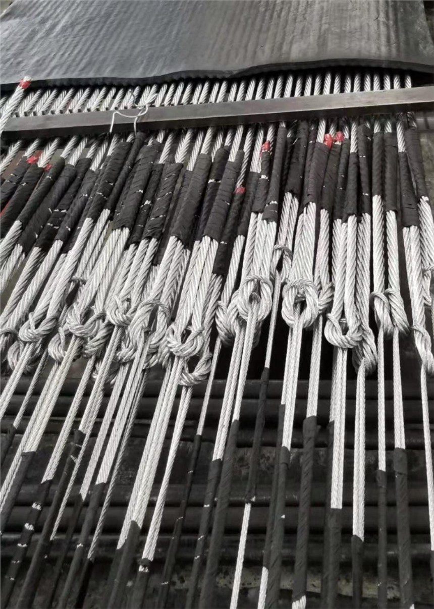 福建斗提機鋼絲繩芯提升帶   阻燃鋼絲繩運輸皮帶