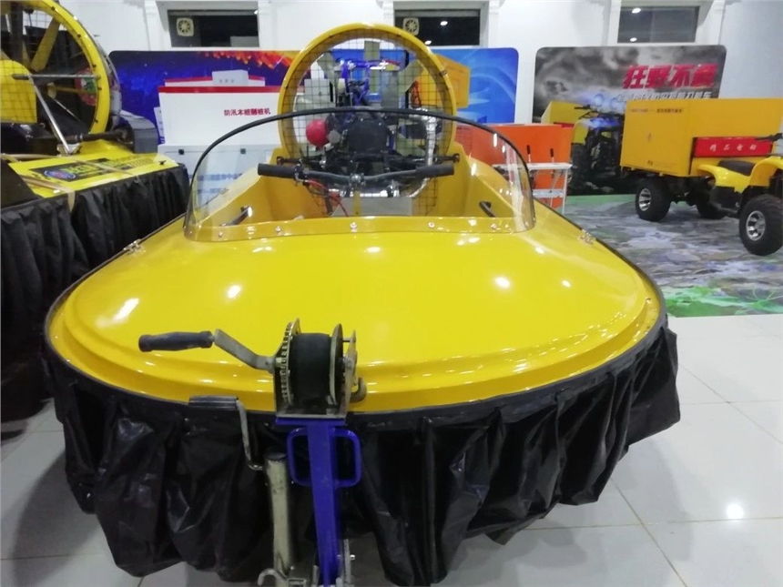 國產小型氣墊船新裝備河北五星廠家直銷