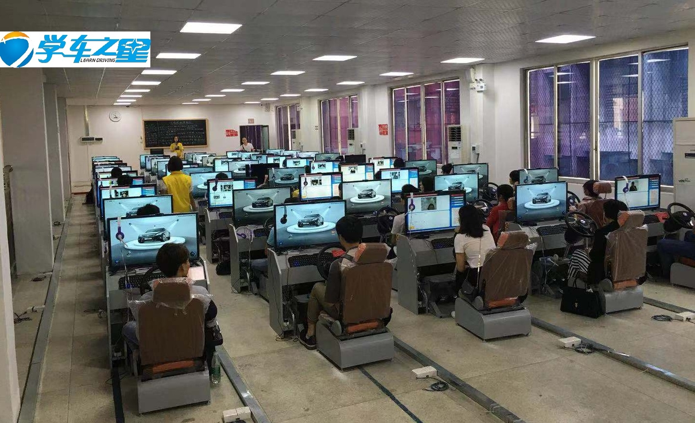 文昌當下有前景的生意，駕駛訓練機加盟開店月入5位數(shù)