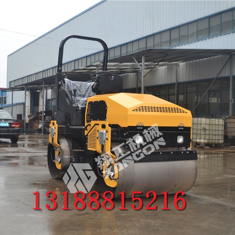 壓實力可達2.7噸座駕壓路機有什么型號