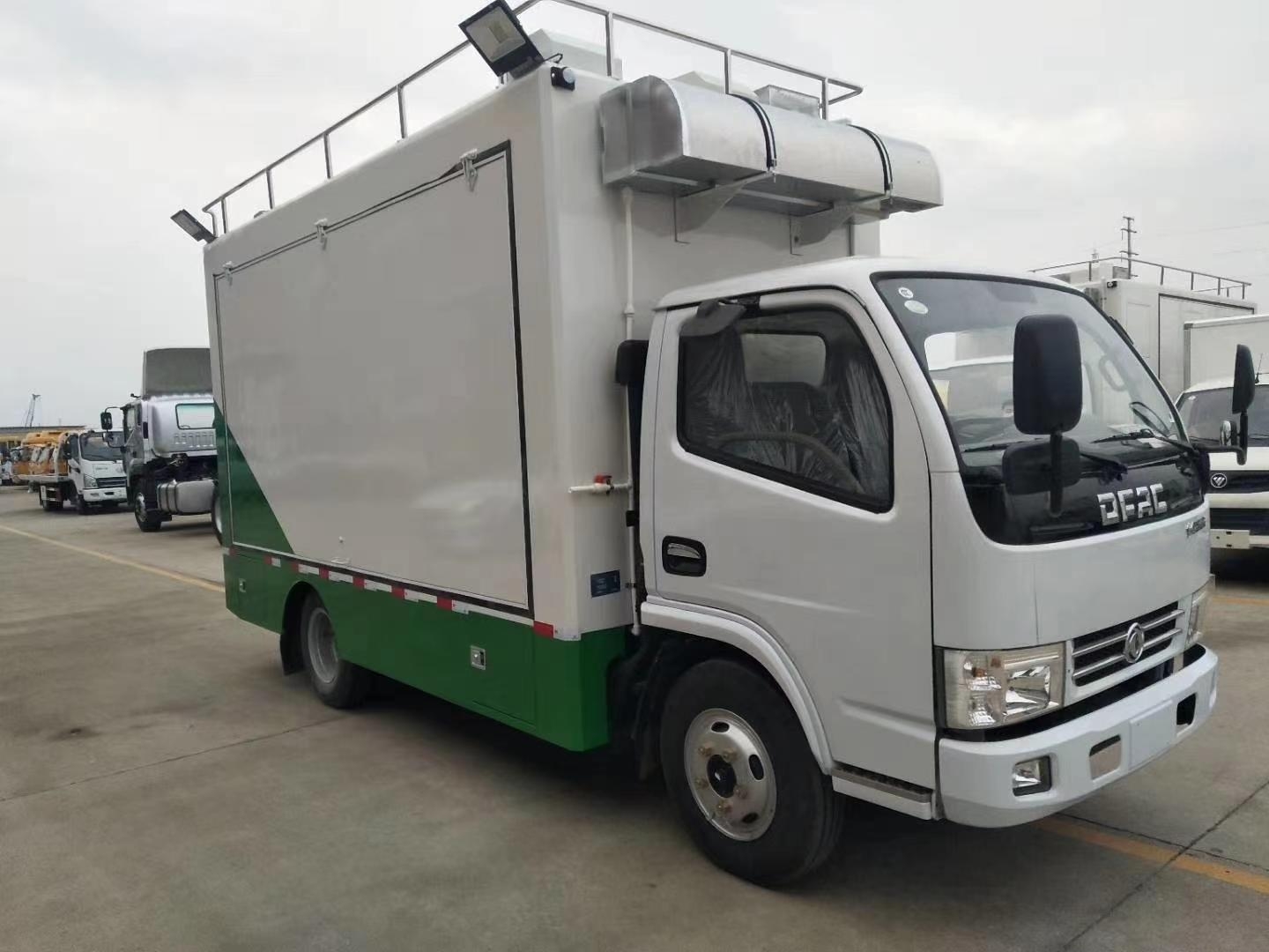 流動(dòng)廚房車湖北流動(dòng)餐車廠家東風(fēng)藍(lán)牌4.2貨箱廚房車