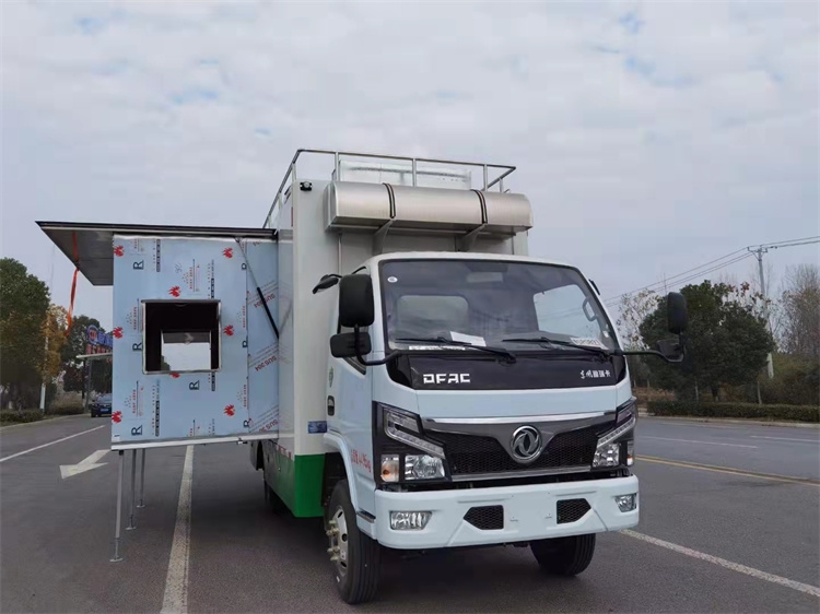 流動(dòng)廚房車虎娃流動(dòng)廚房智慧廚房家宴流動(dòng)餐車