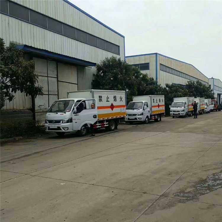 東風(fēng)小型危險(xiǎn)品運(yùn)輸車EQ5031黑龍江銷售價(jià)格