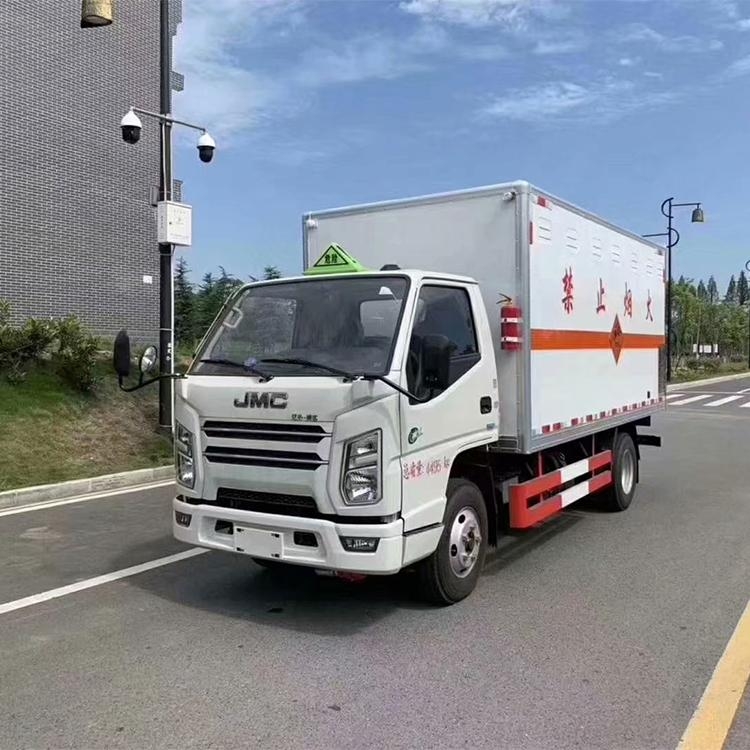 江鈴4米2危險(xiǎn)品運(yùn)輸車 藍(lán)牌?；愤\(yùn)輸車JDF5040XRQJ6河南南陽銷售價(jià)格