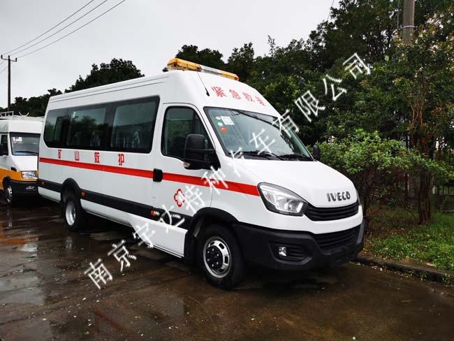 南京依維柯歐盛M2-39礦山救護(hù)車救險(xiǎn)車救援車