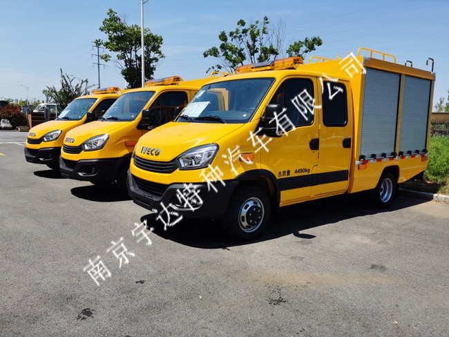 依維柯歐盛救險(xiǎn)車(chē)5門(mén)救險(xiǎn)車(chē)燃?xì)饩入U(xiǎn)車(chē)供水搶修車(chē)