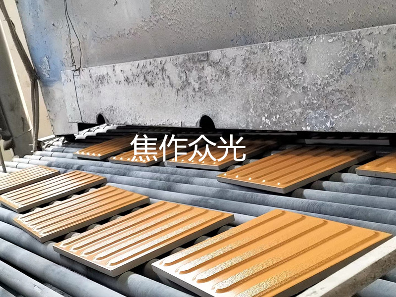 廣西盲道磚生產(chǎn)廠(chǎng)家  全瓷盲道磚/提示止步磚