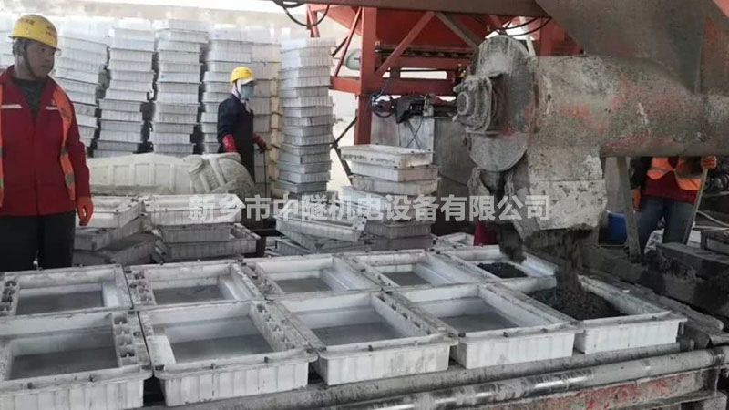 江西小型預(yù)制塊布料機(jī)生產(chǎn)水泥使用