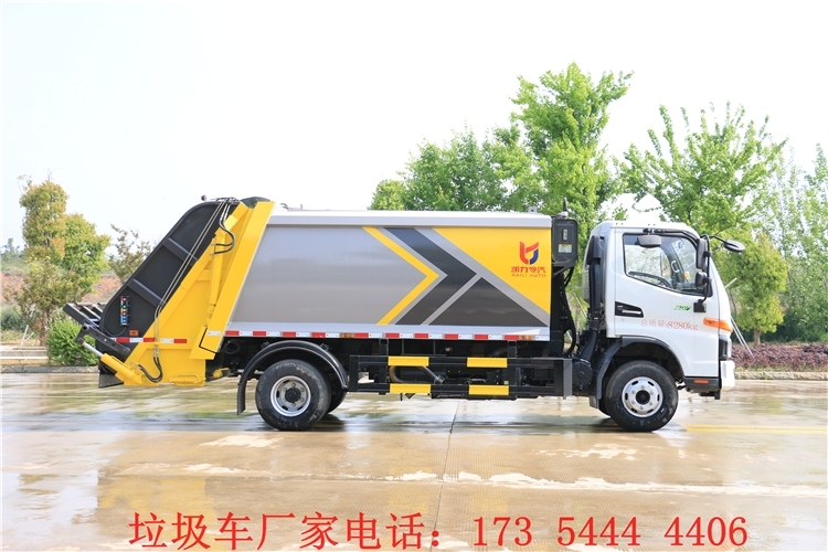 贛州垃圾車哪里有賣_多利卡垃圾車1W提新車