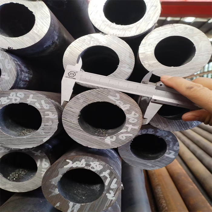 q345b大口徑厚壁無縫管價(jià)格16Mn無縫鋼管型號(hào)材質(zhì)