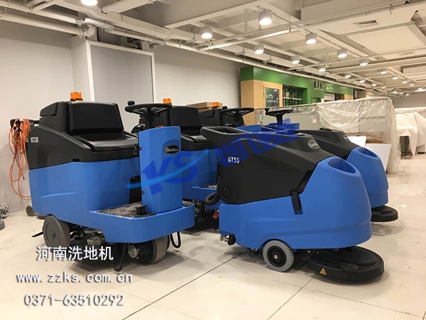 駕駛式洗地機的故障解決辦法凱賽清潔KS-T