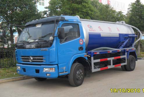 廠家直銷功能最全吸污力超強(qiáng)的吸糞吸污車東風(fēng)多利卡吸污車5 8噸