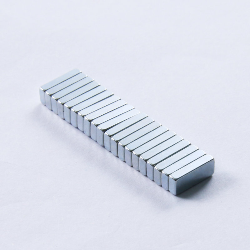 永盛工廠方形20*10*5釹鐵硼強(qiáng)磁高強(qiáng)度磁鋼磁石強(qiáng)力磁鐵可定制