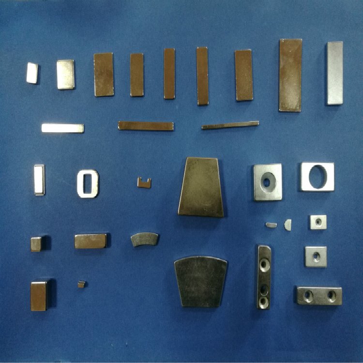 永盛廠家超大強(qiáng)磁電機(jī)磁鋼電機(jī)磁鐵