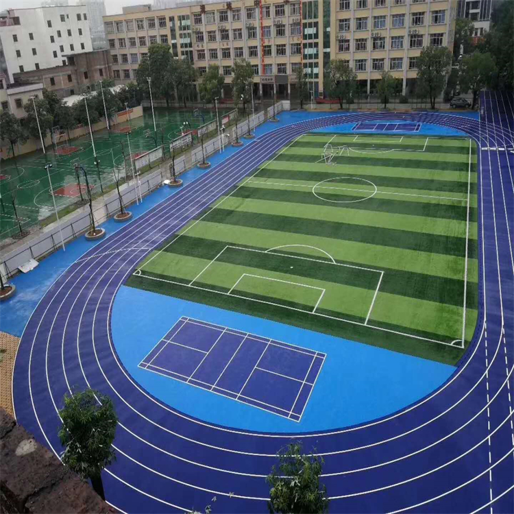 信源學(xué)校塑膠跑道全塑型環(huán)形藍(lán)色運(yùn)動(dòng)場地標(biāo)準(zhǔn)400米XY38