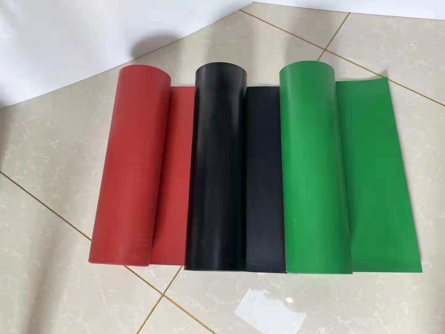 柯航防滑絕緣膠皮減震絕緣橡膠板耐油3mm黑色橡膠墊