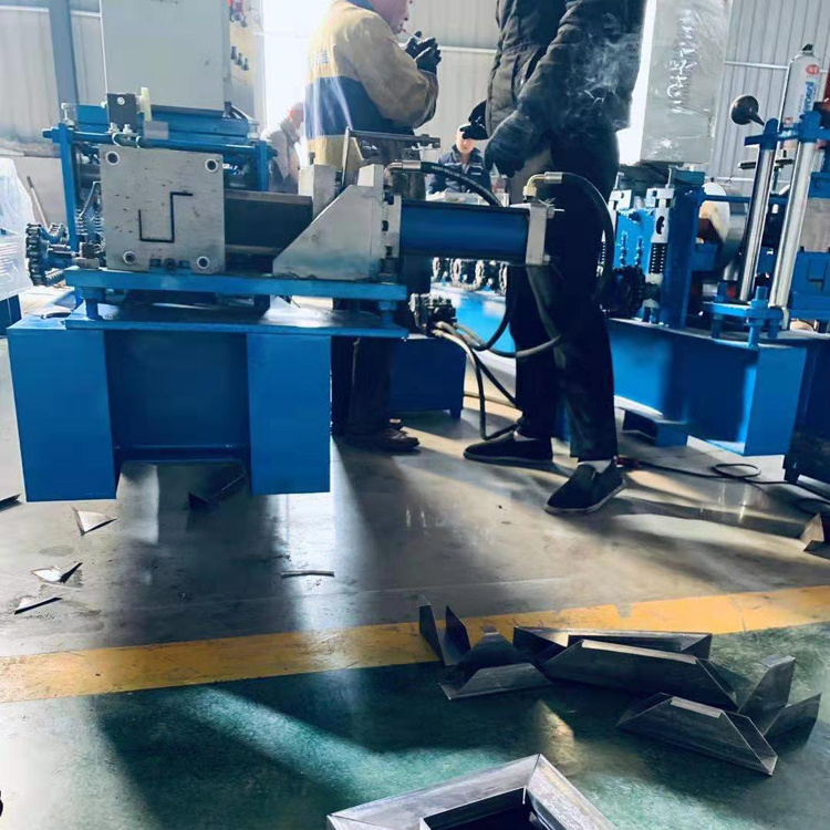 倉儲貨架托盤設備貨架成型機彩鋼壓瓦機異形冷彎設備