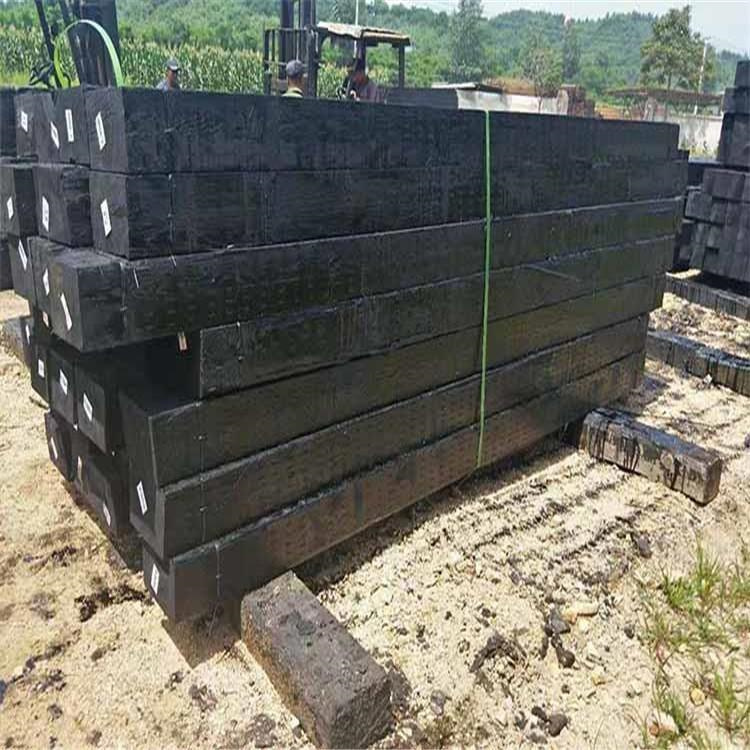 防腐落葉松鐵路礦用枕木各種規(guī)格支持定做世紀(jì)泰達(dá)