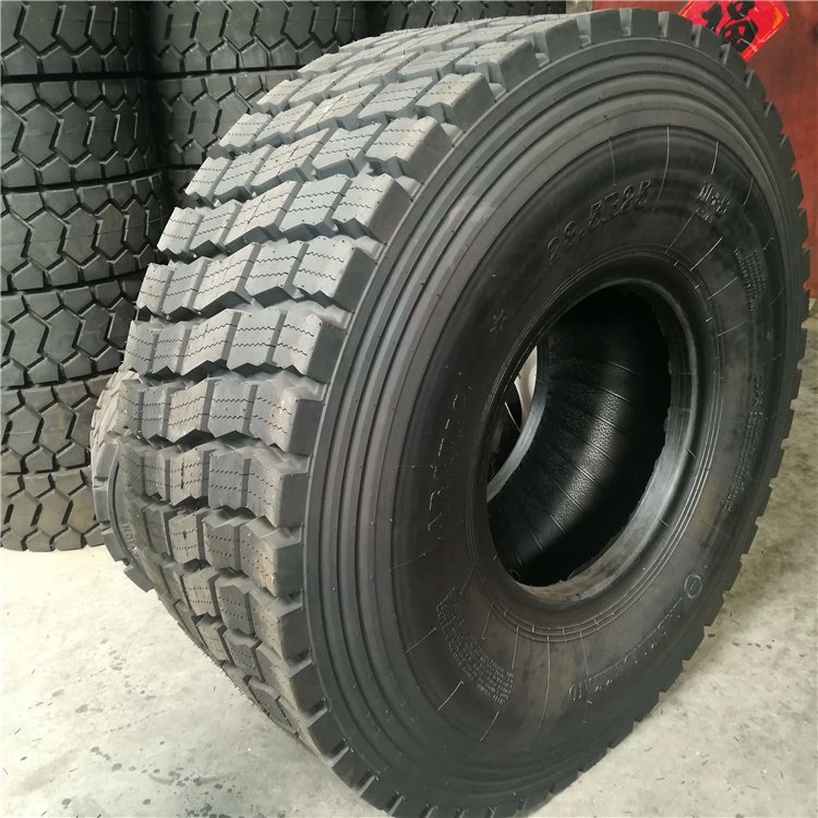 廠家直供雪地裝載機輪胎鏟車胎50鏟23.5-25真空胎