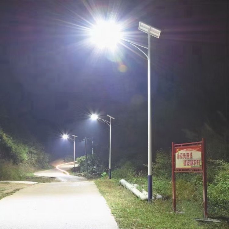 美麗鄉(xiāng)村太陽(yáng)能工程用燈農(nóng)村改造LED特色路燈免費(fèi)設(shè)計(jì)