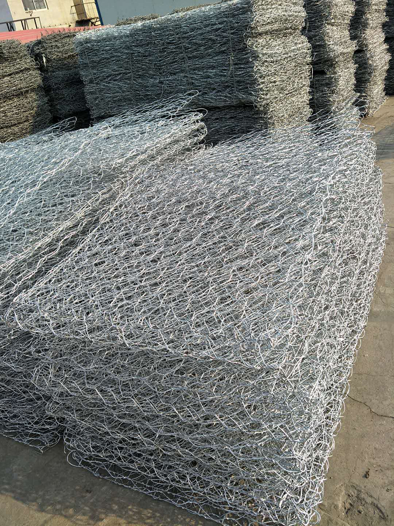 防洪防汛鍍鋅格賓網高爾凡雷諾護墊廠家現(xiàn)貨河道治理石籠網