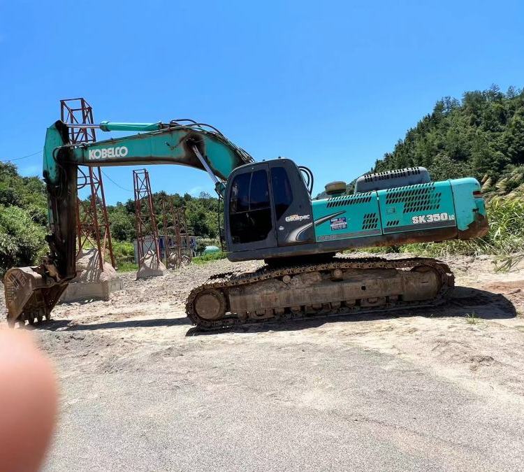 工地二手裝載機回收建筑鏟車現(xiàn)場估價收購現(xiàn)金交易