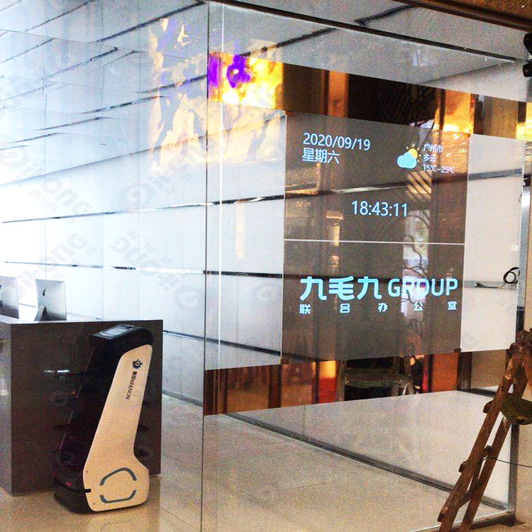 起鴻科技55寸透明oled拼接屏展廳互動(dòng)玻璃櫥窗觸摸顯示屏