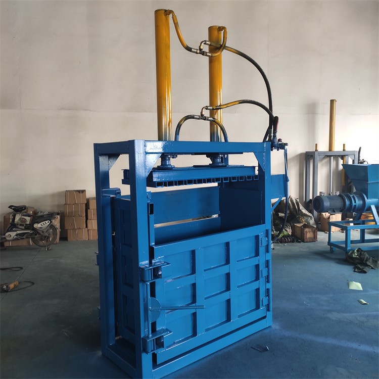 全自動廢紙箱塑料瓶40噸立式液壓打包機(jī)電機(jī)功率11kw動力強勁