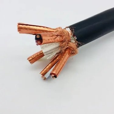 扁平柔性多芯電纜供應(yīng)封裝木箱延展性好工程用電線