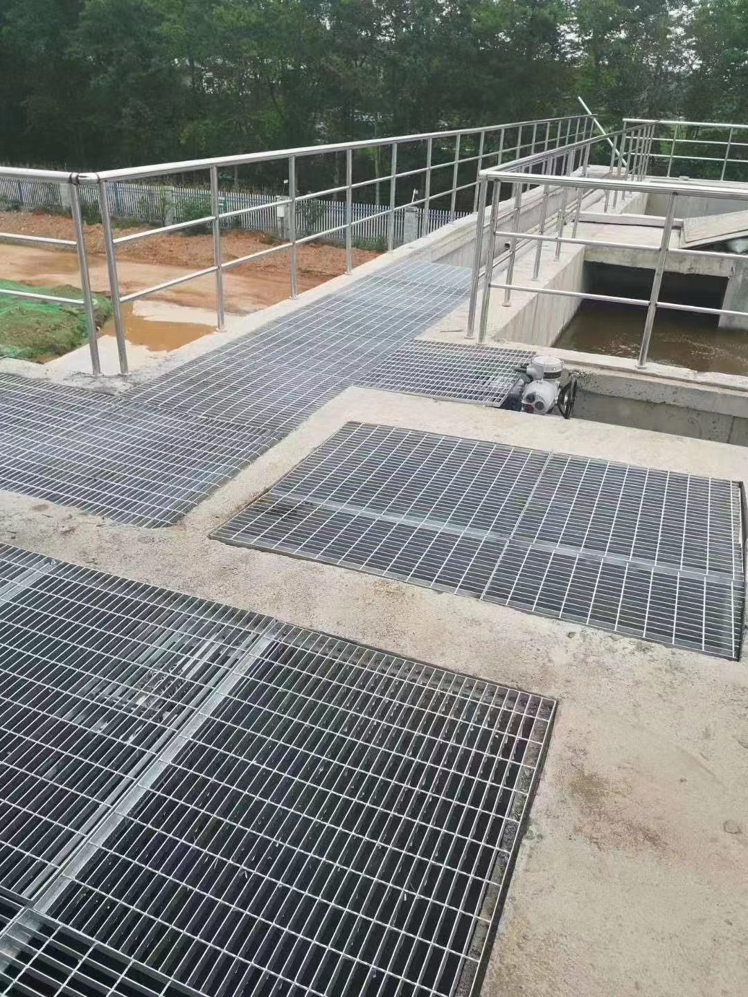 藍鋼出品防滑熱鍍鋅鋼格柵鋼格板排水電纜溝蓋板