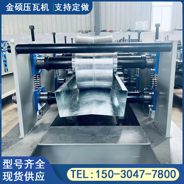 金碩正泰水槽機錦浪水槽設(shè)備排水板成型機性能平穩(wěn)