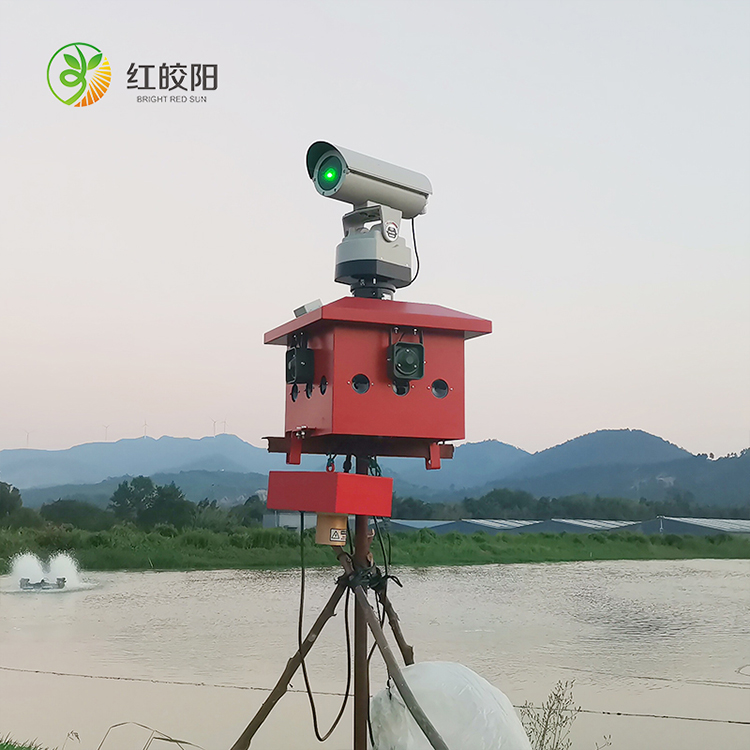 同凱智能1000mw激光語音驅(qū)鳥器養(yǎng)殖場(chǎng)魚塘超聲波驅(qū)鳥趕鳥設(shè)備