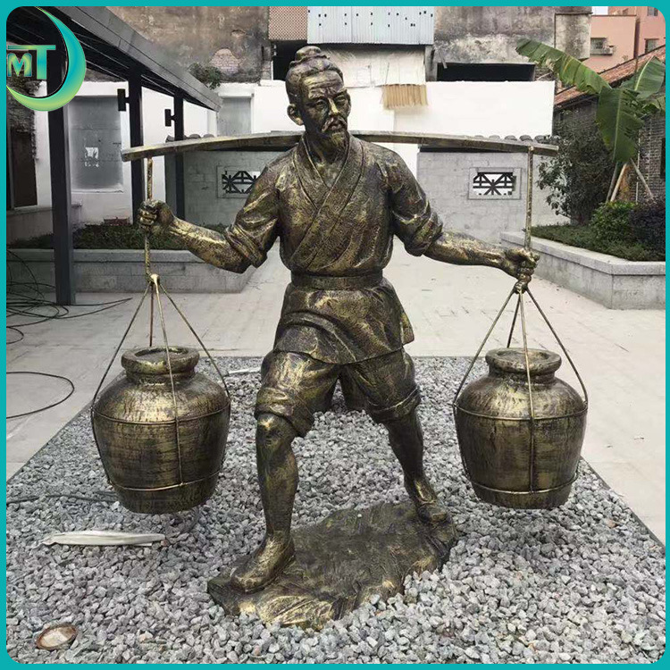 名圖玻璃鋼雕塑仿銅人物模型挑水人勞動(dòng)人民銅人手工雕刻