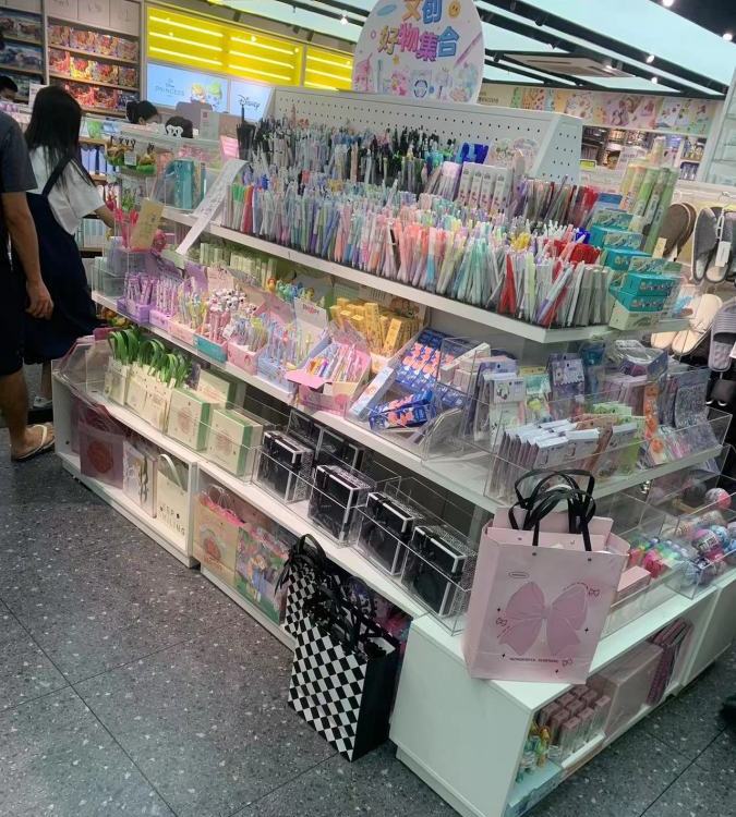 來圖加工定制名創(chuàng)貨架飾品店展示架訂做免費(fèi)設(shè)計(jì)定做高端展示柜