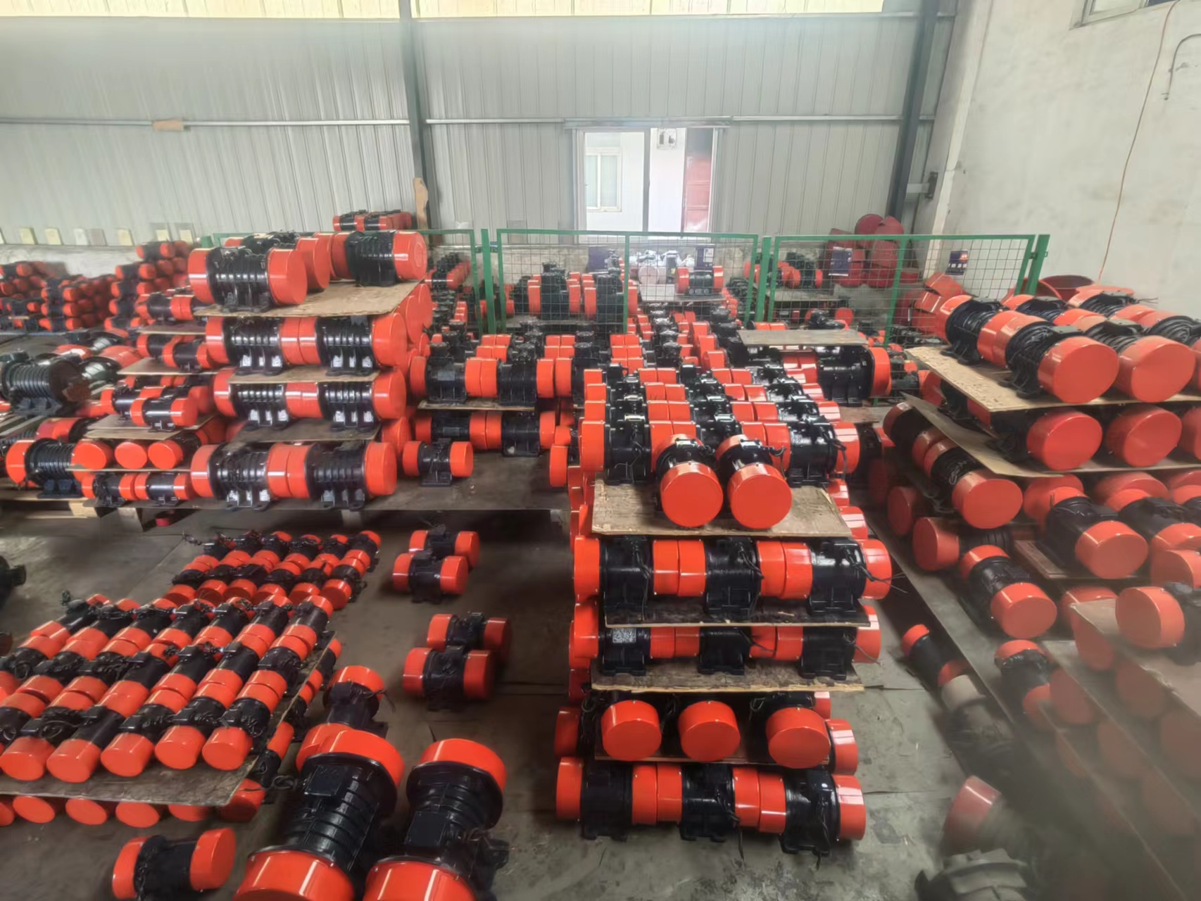廠家銷售380V振動篩三相異步電動機(jī)震動馬達(dá)振打器YZS-20-4