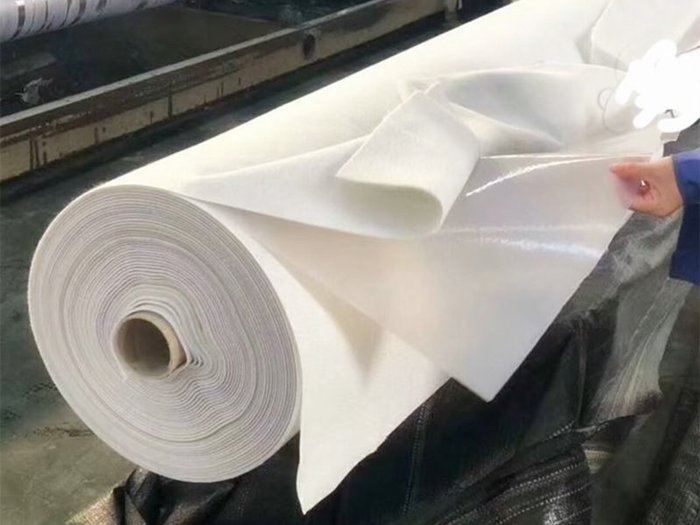 蓄水池復(fù)合土工膜渠道防滲工程防滲膜氧化塘防滲復(fù)合膜恒陽(yáng)可定制