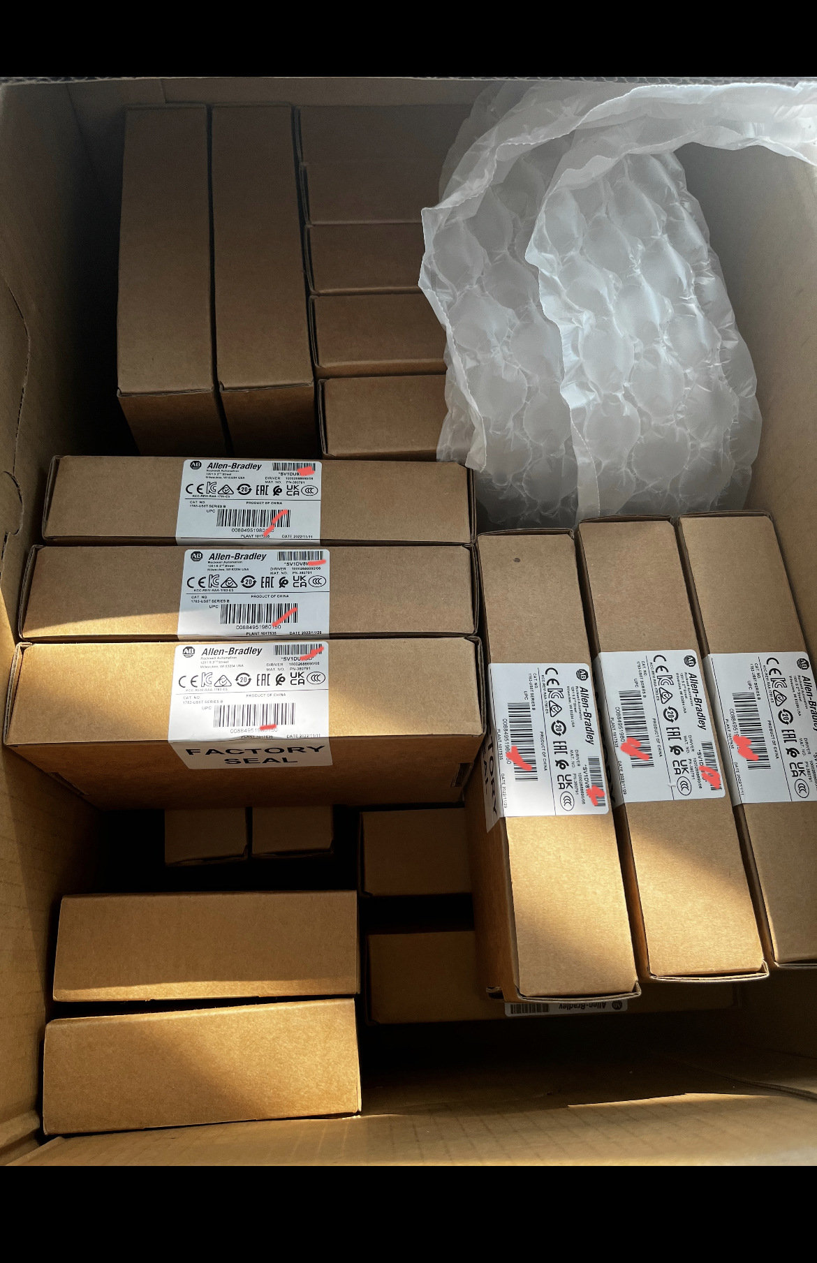 2711P-K7C4A8變頻器AB電源控制模塊現貨自動化設備邏輯輸入