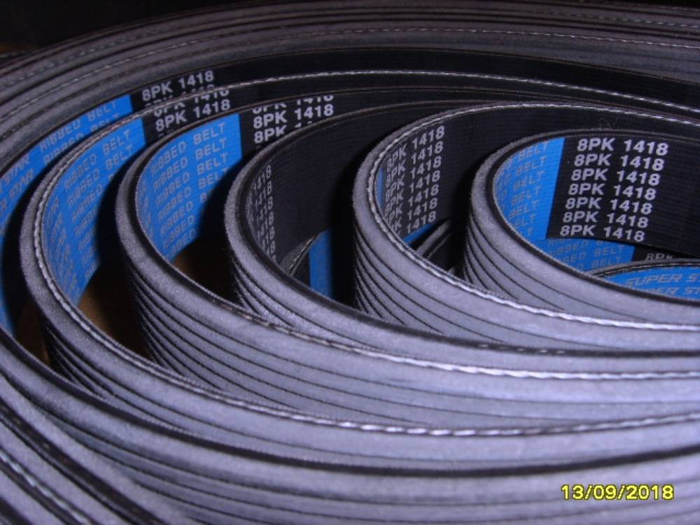 康明斯6BTEQ153發(fā)動機皮帶8PK1418多楔帶汽車發(fā)電機風扇帶