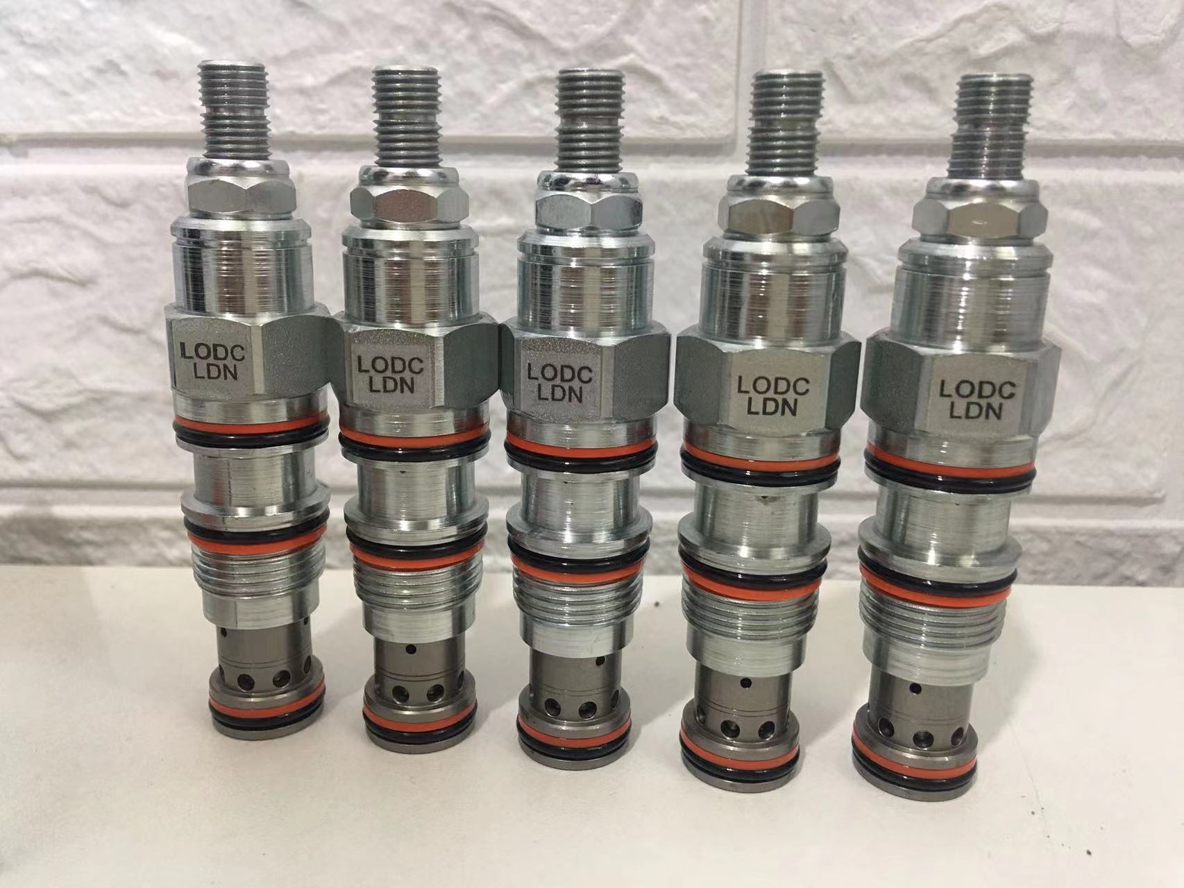 原裝進(jìn)口SUN電磁閥DLDA-SHV-636型號齊貨源充足