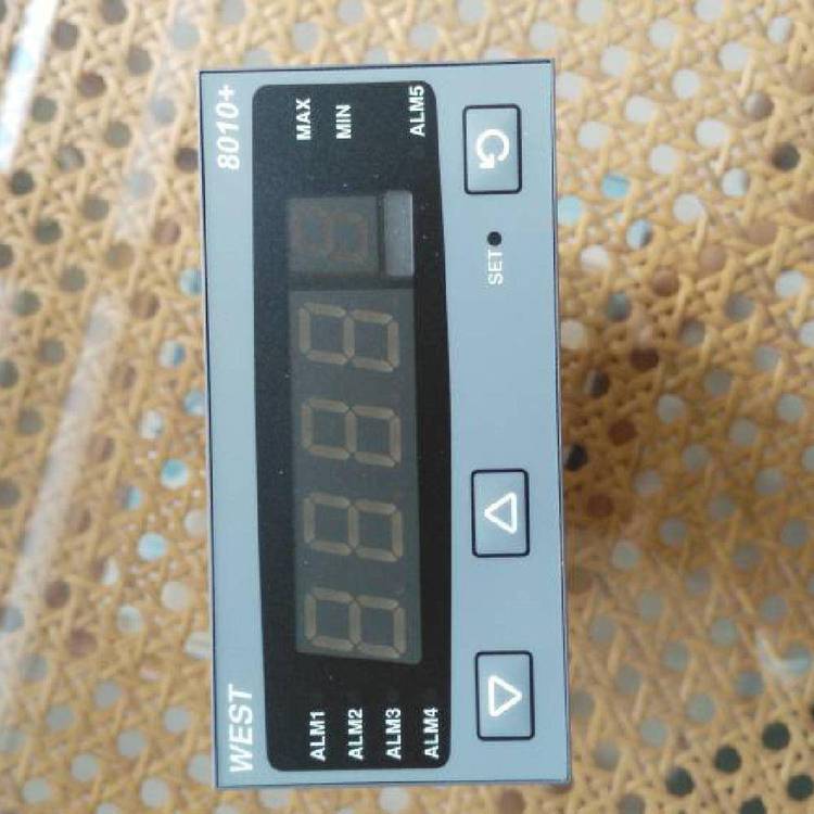 WEST品牌WESTP8080智能數(shù)顯表高精度溫度控制調節(jié)器