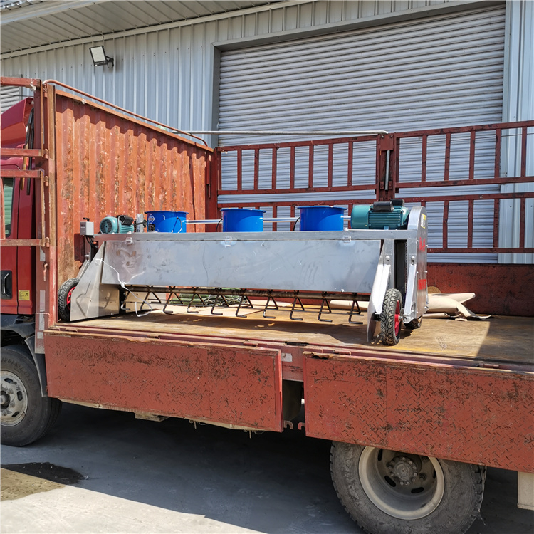 揚(yáng)渣機(jī)白酒酒糟晾料打茬機(jī)融興機(jī)械結(jié)實(shí)耐用
