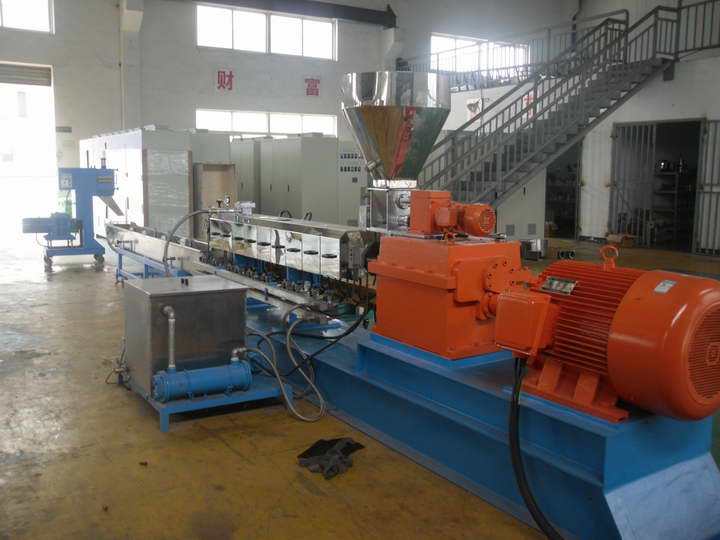 PP加玻纖造粒機、PE加玻纖造粒機，PA（尼龍）加玻纖造粒機