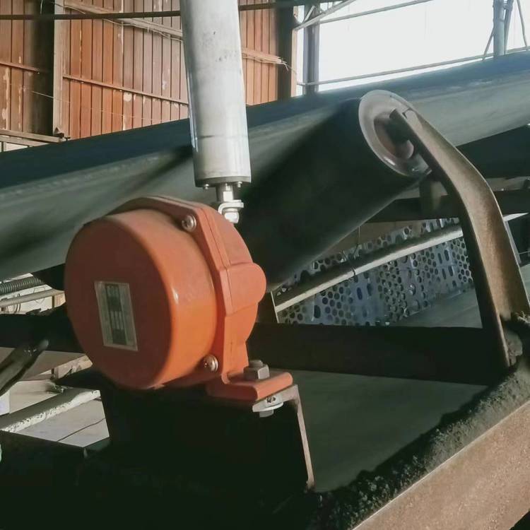 皮帶機用跑偏開關輸送帶用防跑偏報警裝置煤礦石膏礦砂石廠用