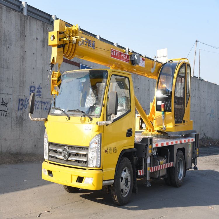 5噸凱馬藍(lán)牌汽車吊工地基建工程起重機(jī)功能齊全小型