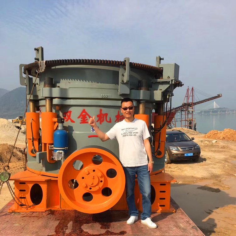 雙金機(jī)械SJ多缸液壓圓錐破碎機(jī)，液壓型圓錐破SKD1200